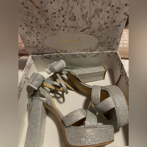 Antonio Melani x Nicola Bathie Lila Bow Detail Platform Dress Sandals silver - Picture 8 of 9